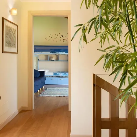 Ecohouse Tra Le Vigne مونكالفو